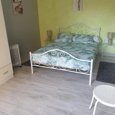 La Metairie Basse Apartment